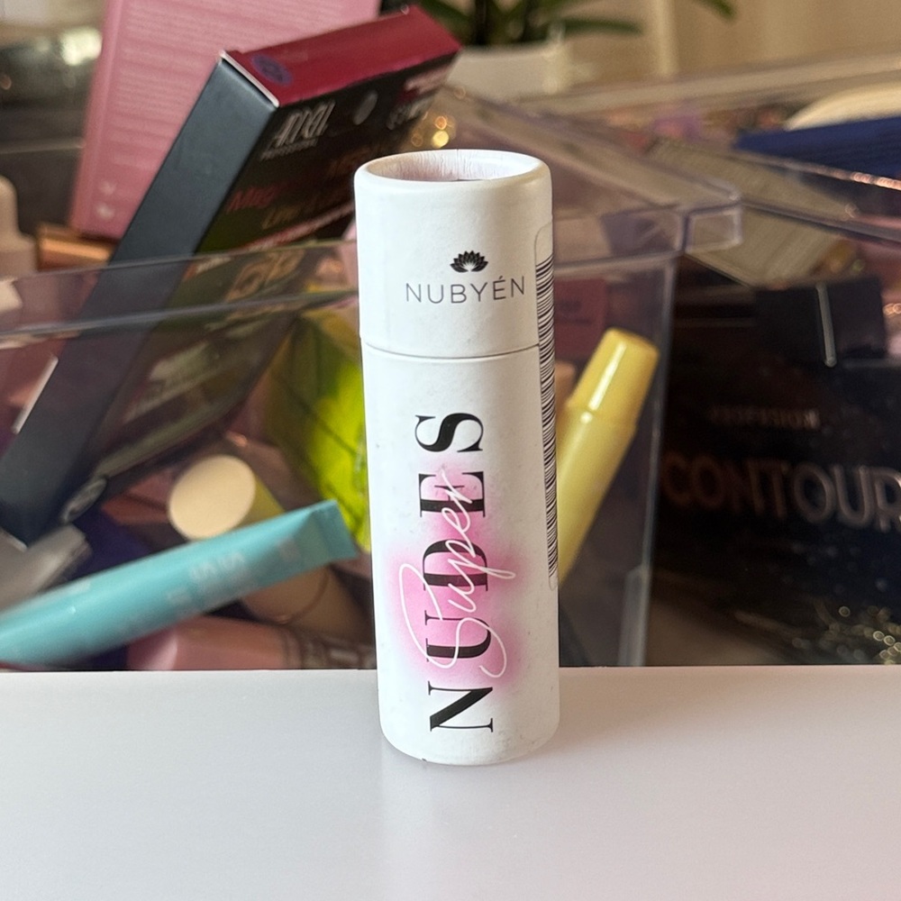 Nudes Lipstick